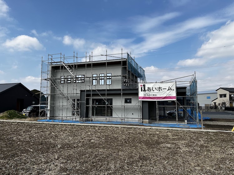 茨城県水戸市注文住宅「大きなエントランスのあるお家」の外壁工事が終了しました！