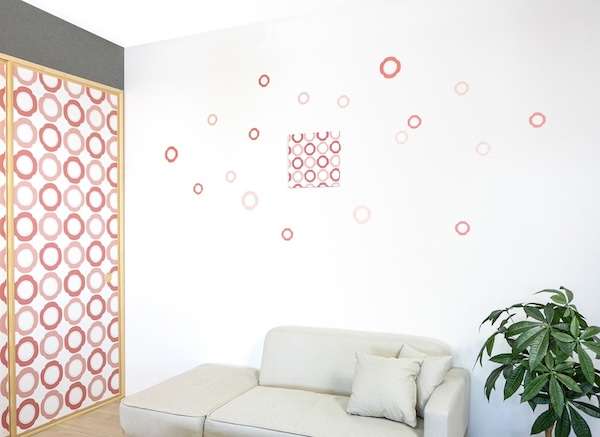 オリジナルの壁を襖柄で表現できる壁装用ツール発売へ