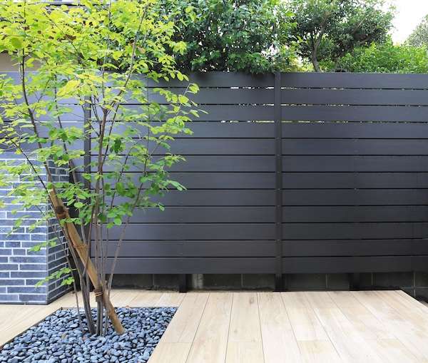 タカショーから、低炭素素材を配合したフェンスを発売へ